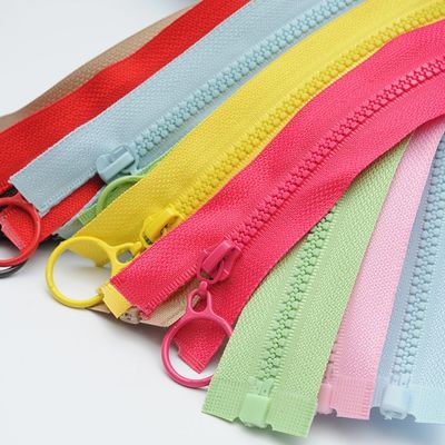 #5 Resin Zipper With Colorful Teeth For Garment In Pink