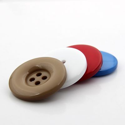 Oeko-tex  Factory Wholesales Garment Accessories Fashion 4 Holes Plastic Button Clothing Buttons Resin Buttons