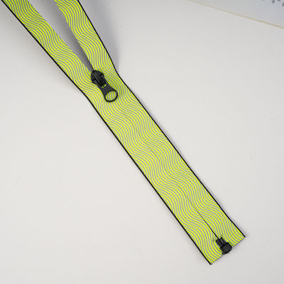 Factory Wholesale Custom 3# 5# 7# nylon waterproof zipper Auto Lock Various types of nylon zipper for clothes bags
