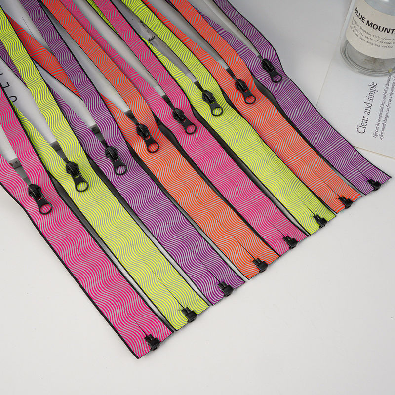 Factory Wholesale Custom 3# 5# 7# nylon waterproof zipper Auto Lock Various types of nylon zipper for clothes bags